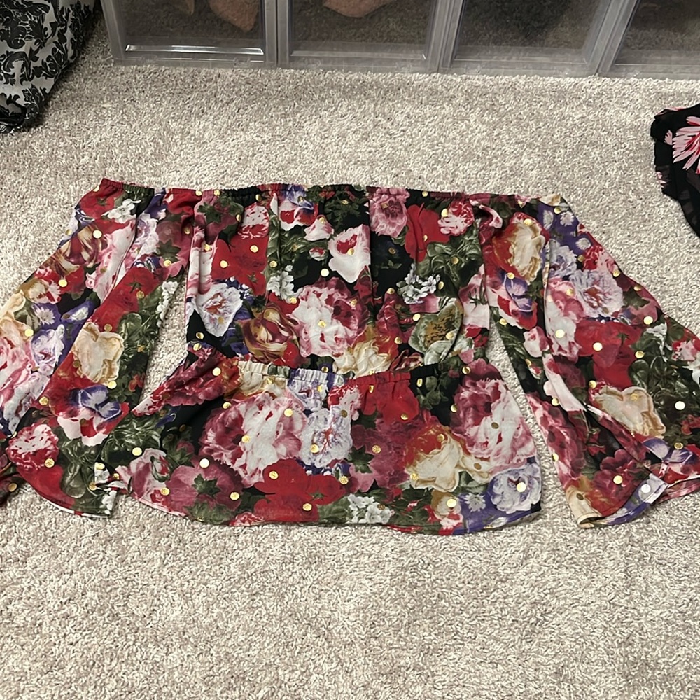Never Worn but Washed Express Blouse Size Small